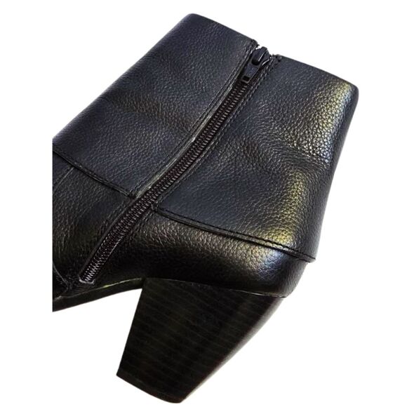 Bolo by Born Ankle Boots Leather Black Buckle Moto Goth Biker Block Heel Sz. 7.5 - Picture 8 of 15